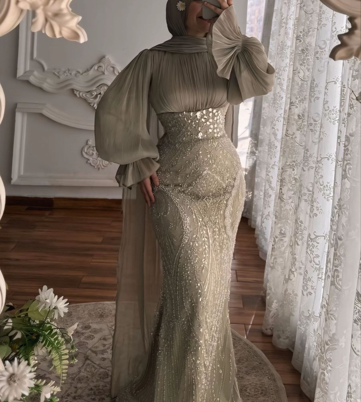 Elegant Evening Dress - Sophisticated evening wear